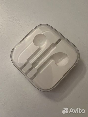 Коробочка для наушников Apple с разъемом mini-jack