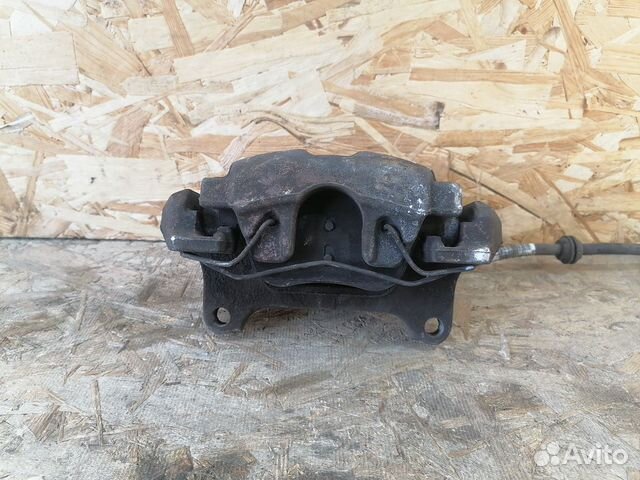 Тормозной суппорт передний правый Audi A4 B8