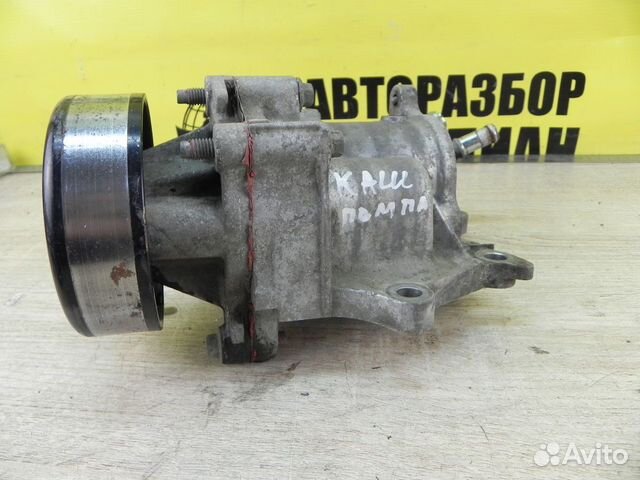 Nissan Qashqai Помпа с корпусом термостата