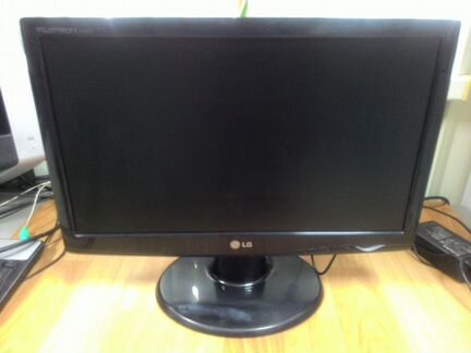 Монитор LG W1943C широкоформатный 19