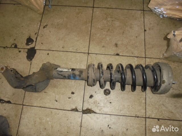 Амортизатор bmw x5 e70. Стойка передняя bmw e70. Передние стойки бмв е 70. Бмв е46 задние стойки bolt. Стойка передняя bmw x5 e70.