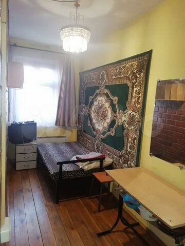 Комната 11 м² в 4-к., 1/2 эт.