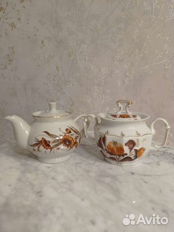 Сахарница и заварочный чайник, фарфор, разные