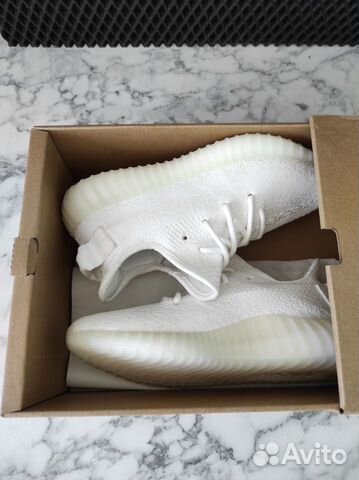 Кроссовки Adidas Yeezy boost 350 v2