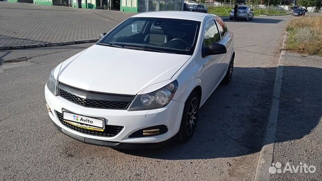 Opel Astra GTC 1.4 AT, 2010, 128 000 км