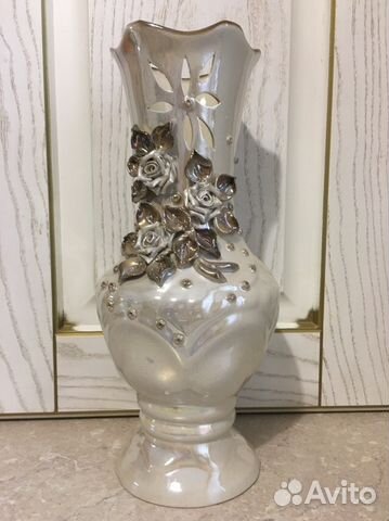 Шикарная перламутровая ваза