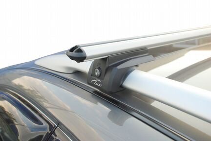 Багажник lux аэро на рейлинги с замком