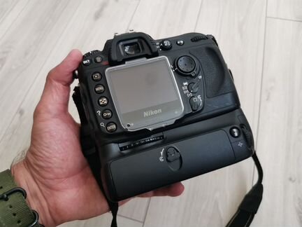 Nikon D200 пробег 5 тыс + батблок