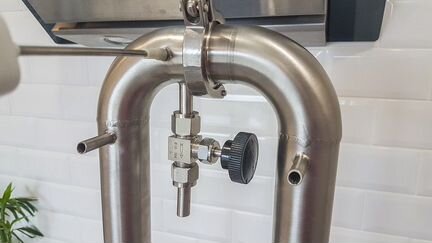 Самогонный аппарат на 1,5 с кубом и узлом отбора