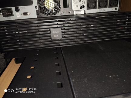 APC Smart-UPS RT 2000 и Батарея APC surt48xlbp