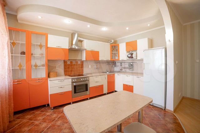 2-к. квартира, 60 м², 9/10 эт.