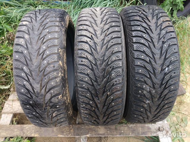 Yokohama Ice Guard Stud IG55 215/60 R17