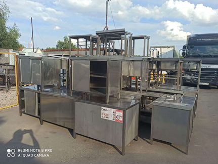 Столы,стелажи,мойки,шпильки полки косынки из нержа