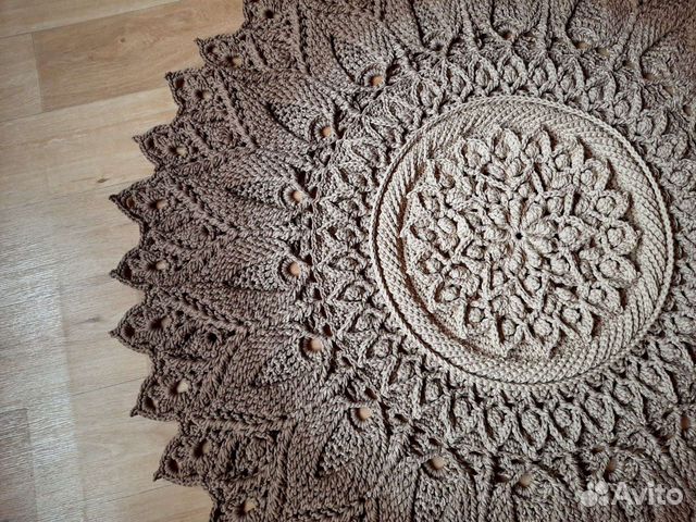 Ковер вязаный ручной работы