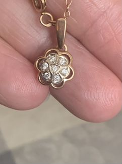 Подвеска малинка с бриллиантами