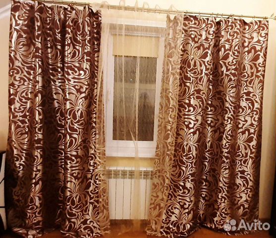 Комплект из штор, валиков и покрывала на кровать