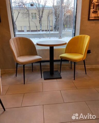 Столы и стулья