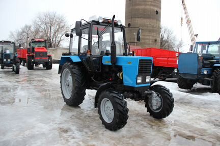 Трактор мтз 82.1 2011г. с кондиционером синий - фотография № 6