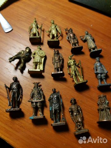 Игрушки киндер сюрприз. Металлические солдатики. 9