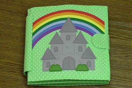 Развивающая книжка из фетра и ткани