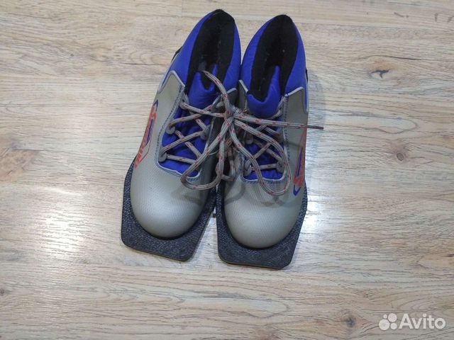 Ботинки лыжные 30р