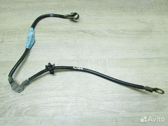 Клемма аккумулятора минус на Nissan Tiida C11