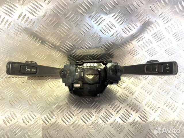 Блок переключателей подрулевых Volvo S40 II 2.5