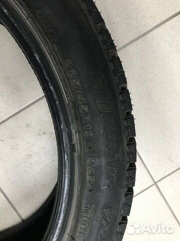 Bridgestone Blizzak VRX 225/45 R19