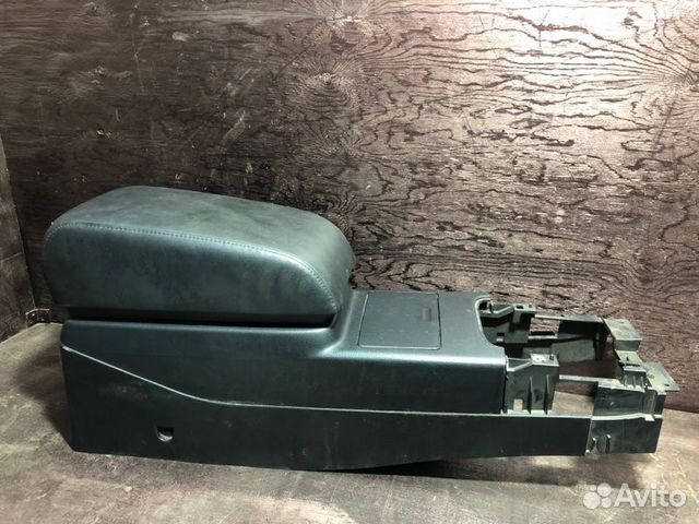 Подлокотник Nissan Skyline V35 VQ25DD 2005