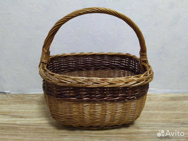 Плетеная корзина