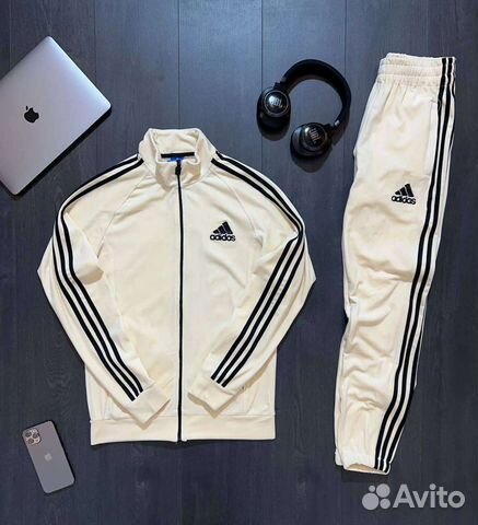 Спортивный костюм adidas