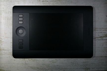 Графический планшет wacom intuos pro small