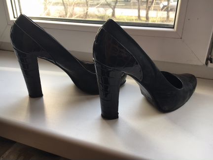 Женские туфли