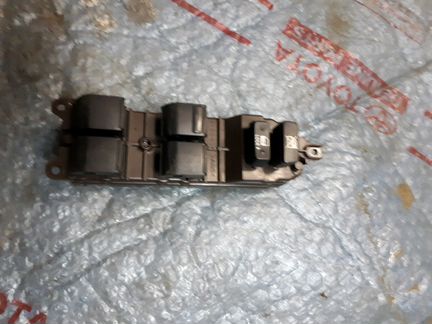 Блок стеклоподъемников Lexus GS 3