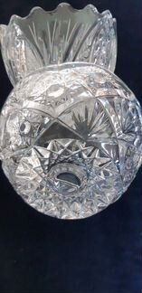 Хрустальные вазы 3 штуки