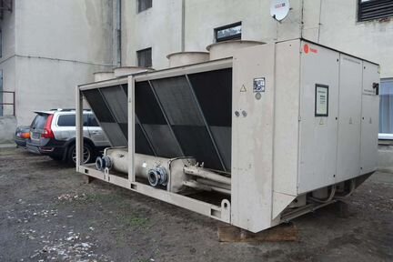 Чиллер trane 390 квт