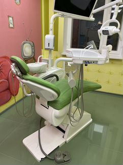 Стоматологическое кресло