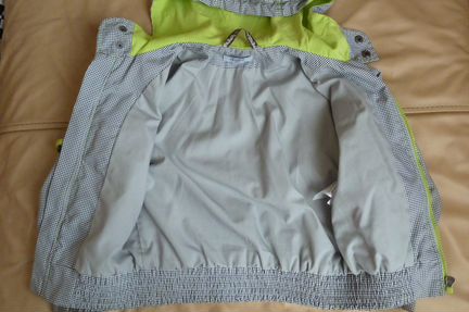 Осенняя куртка Stillini