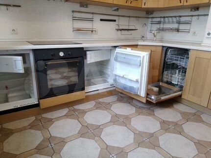 2-к квартира, 52 м², 10/12 эт.