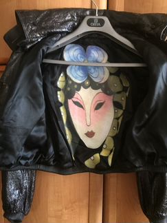 Куртка -натуральная лаковая кожа, новая