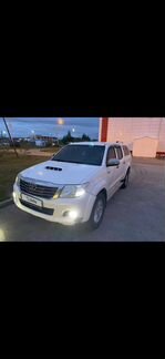 Toyota Hilux 3.0 AT, 2013, 136 000 км