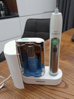 Электрическая зубная щётка Philips Sonicare