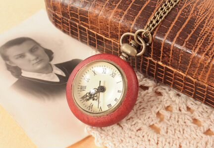 Часы-подвеска №23 Деревянный шар