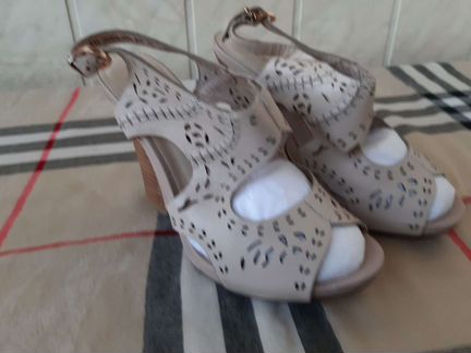 Босоножки кожаные Francesco Donni, 36 размер