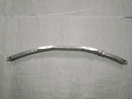 Усилитель бампера Mercedes 205