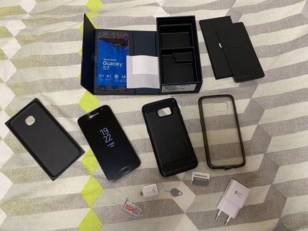 Samsung Galaxy S7 + карта памяти 128gb и 2 чехла