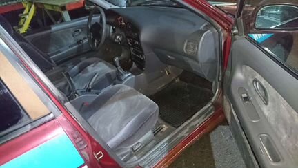 Mitsubishi Lancer 1.6 МТ, 2000, 261 000 км