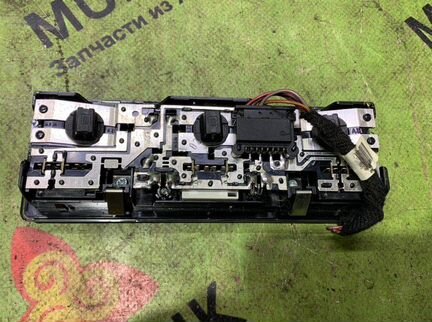 Плафон салона Bmw X3 E83 2.5L N52B25A 2008