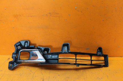 Окантовка птф передняя правая Toyota Land Cruiser