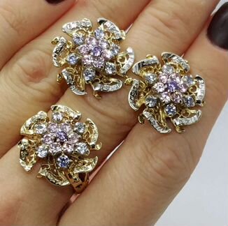 Золотые серьги с фианитами